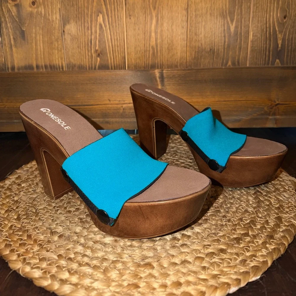 ONESOLE Diva soft step Turquoise and Brown Platform Sandals